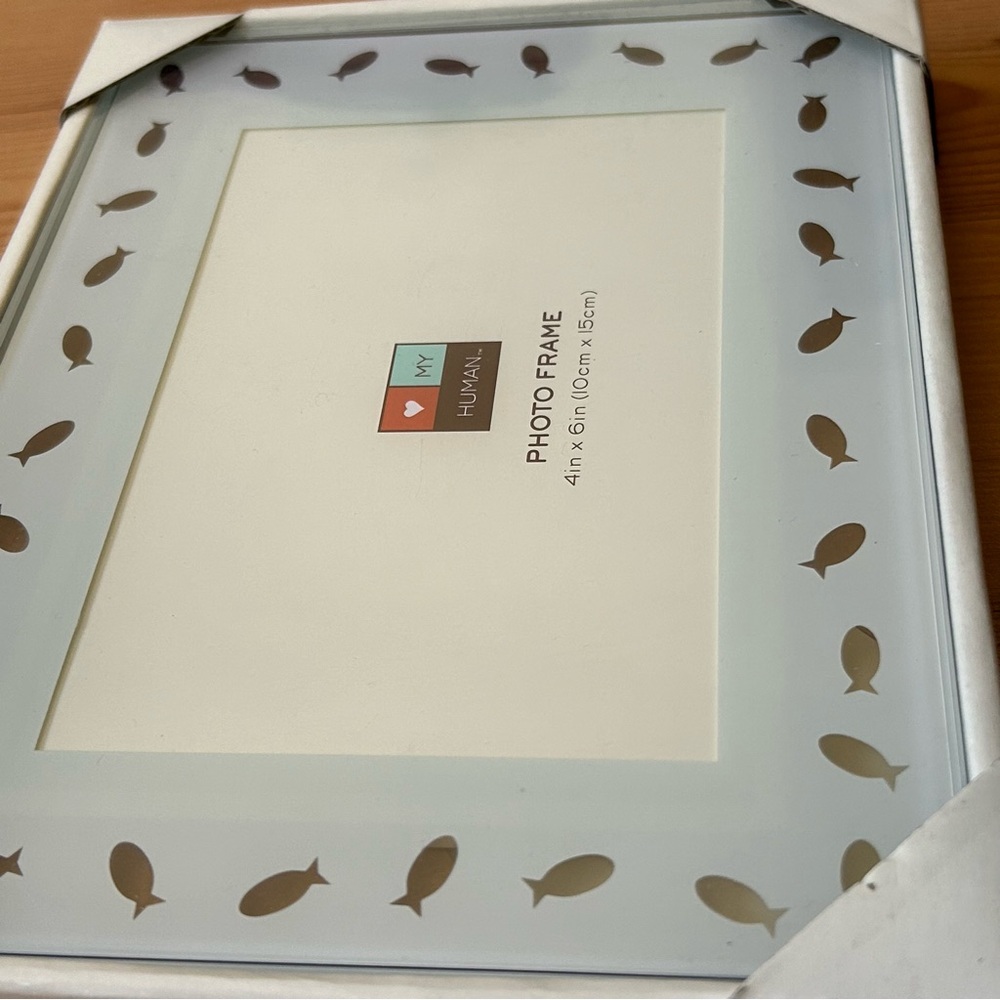 Glass Fish Photo Frame - Picture 3 of 4